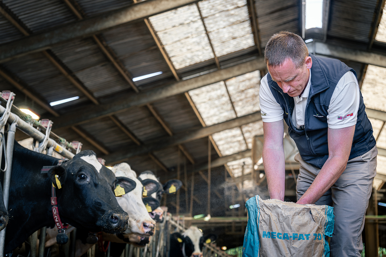 Dr Richard Kirkland, Volac Wilmar Feed Ingredients with feed bag